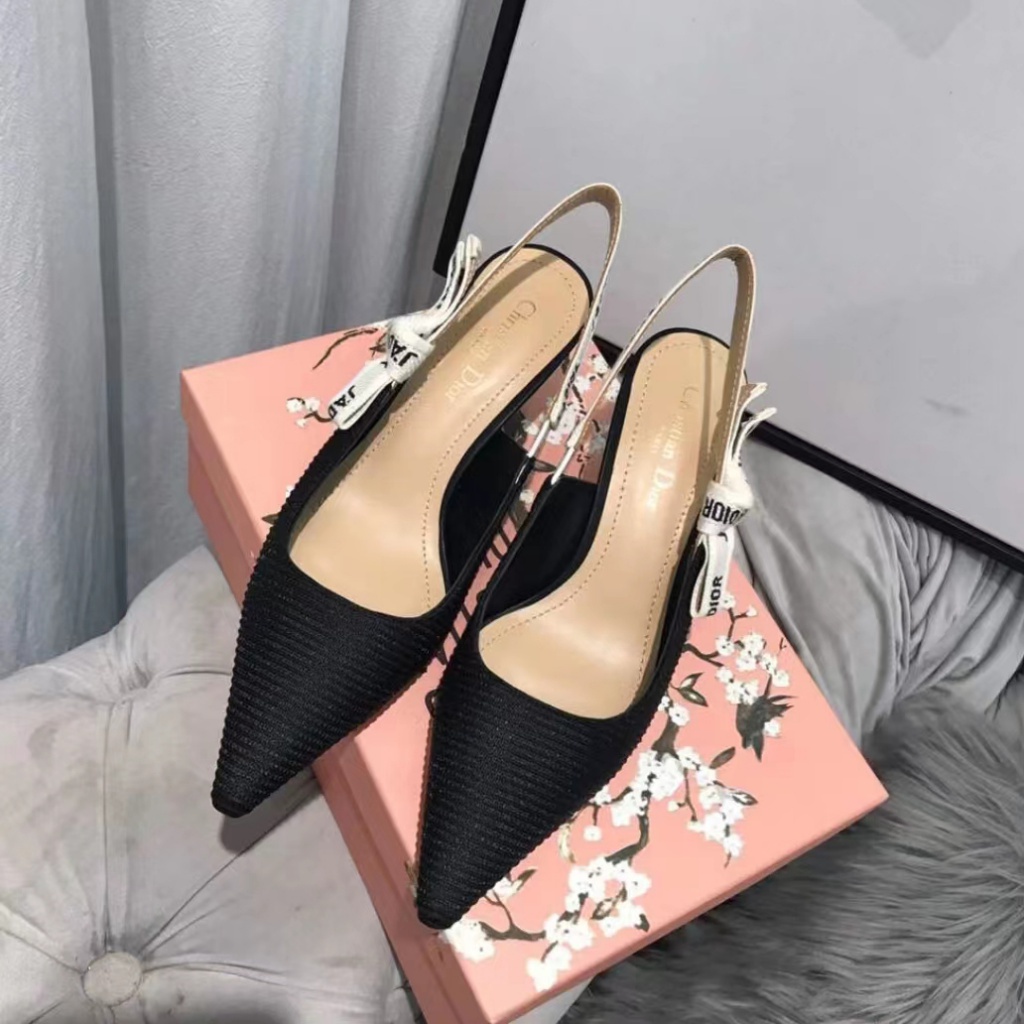 23 mùa xuân và mùa hè thời trang mới thắt nơ chữ cái bằng da sáng chế Giày cao gót gót mèo