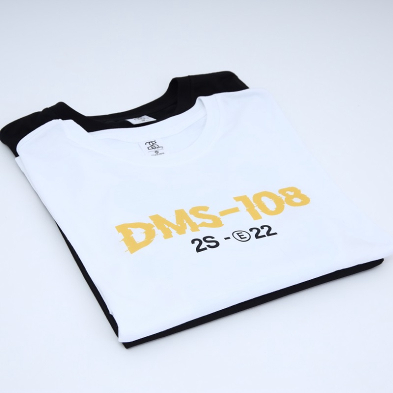 Áo phông nam nữ Tommy Hilfiger in vạch sọc đen trắng đỏ chữ kí quanh áo. Áo Thun Unisex Form Rộng Siêu Hot