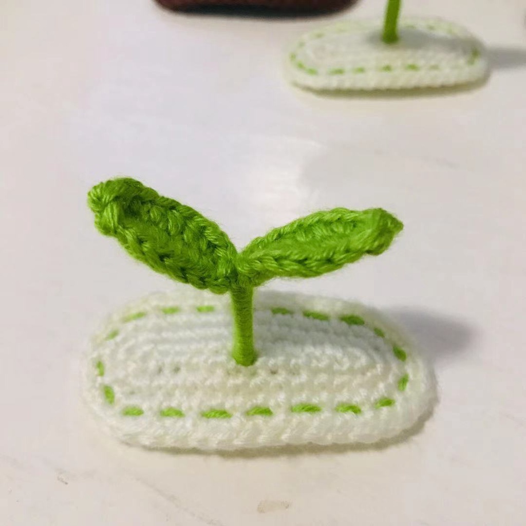 Kẹp tóc mầm bằng len handmade