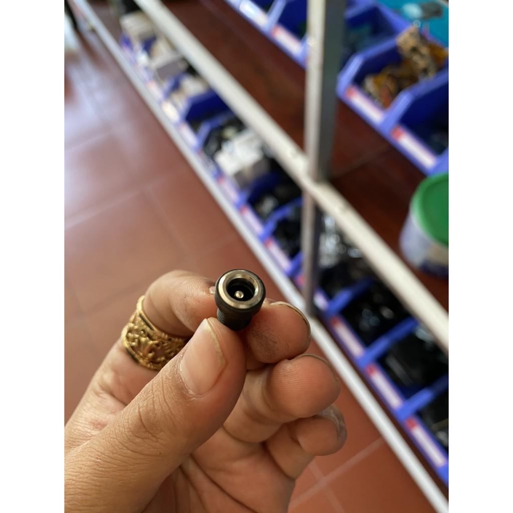 Jack sạc DC, jack cái 5.5*2.1mm, lỗ khoan 10mm, có nắp đậy. BN.