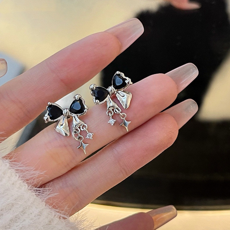 1 Cặp Bông Tai Hình Nơ Đính Đá Zircon Trắng Đen Thanh Lịch Thời Trang Dành Cho Nữ