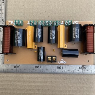 Phân tần loa bose 601 seri 3