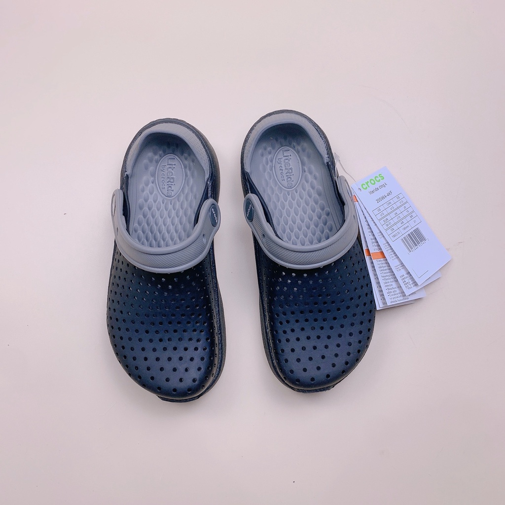 Sục Crocs Literide màu đen phối ghi