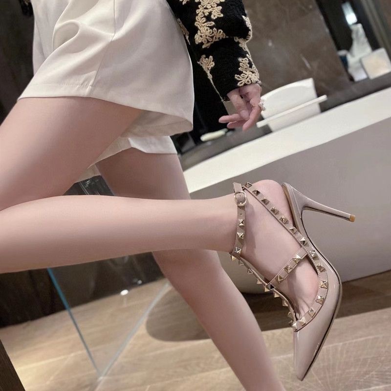 Valentino rivet toe sandals women's mid-heel pointed sexy high-heeled shoes women's thin heel two-belt high-heeled shoes BBPY