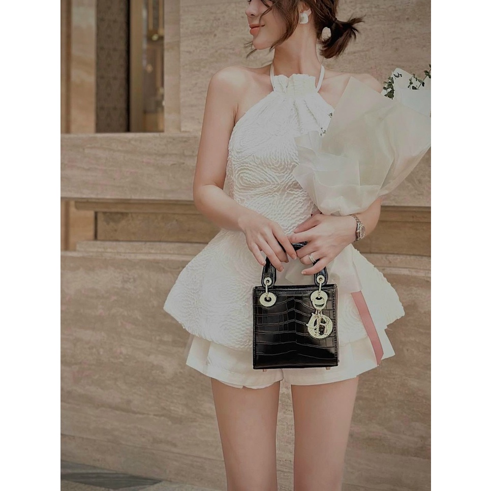 [3.3 Sales Freeship] Set bộ áo gấm cổ áo yếm hở lưng phối quần short đùi phồng, set gấm hoa nổi đi tiệc quyến rũ dx