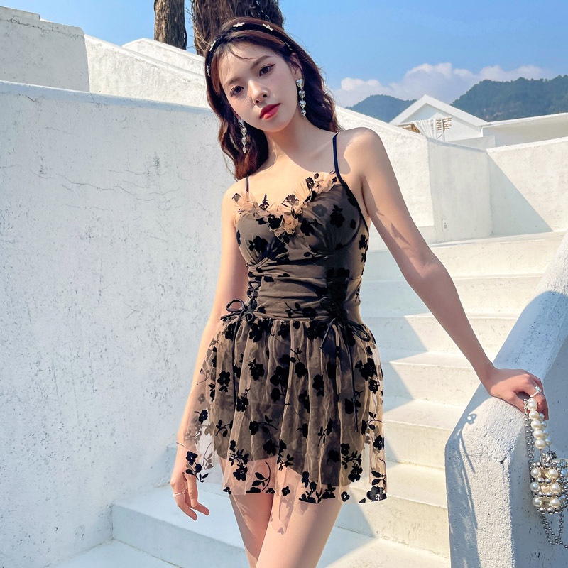 Bikini đi điển đồ bơi 1 mảnh 2 dây sành điệu, áo tắm nữ sexy | BigBuy360 - bigbuy360.vn