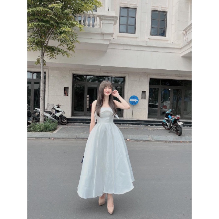 ĐẦM TAPTA HAI DÂY CÚP NGỰC ÔM EO DÁNG DÀI XÒE CỰC SANG CHẢNH CUỐN HÚT THU HÚT ÁNH NHÌN CỦA MỌI NGƯỜI ĐI CHƠI DỰ TIỆC SI