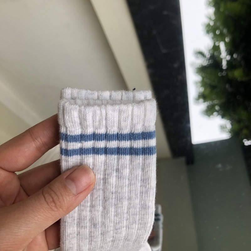 Tất trẻ em cổ cao chống chơn oldnavy cổ 2 kẻ