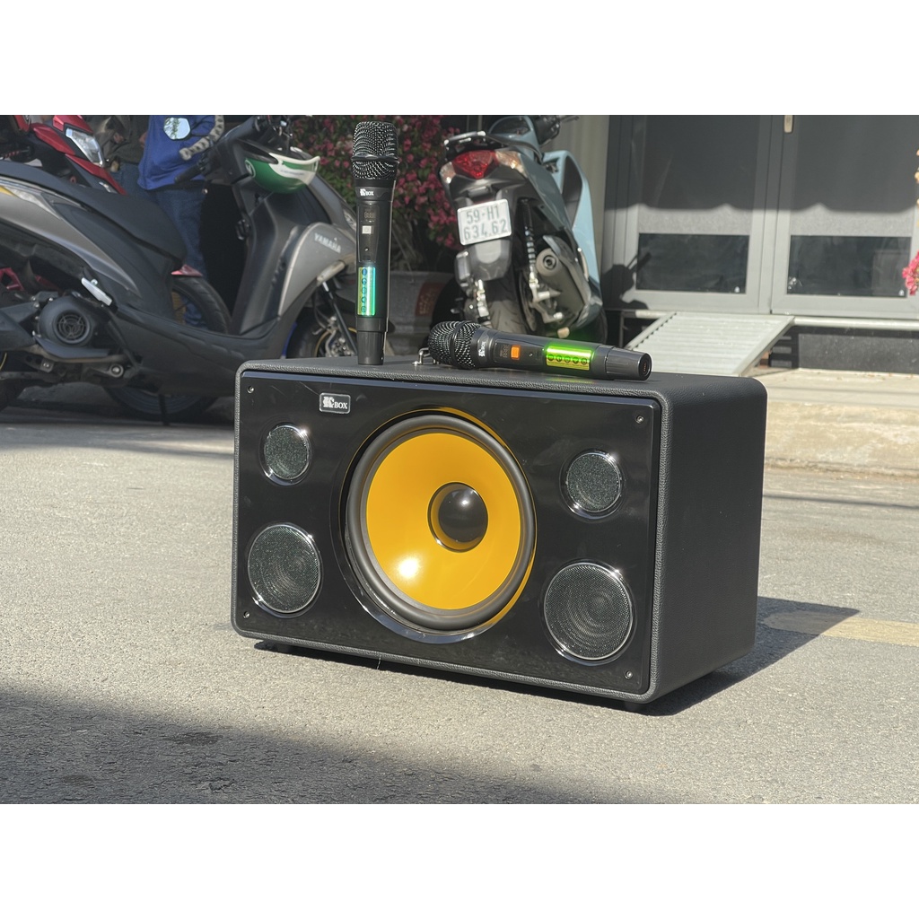 LOA XÁCH TAY KCBOX KC S9 KÈM 2MIC CÔNG SUẤT 200WAT NGOẠI HÌNH GỌN NHẸ TINH TẾ -BASS SIÊU TRẦM
