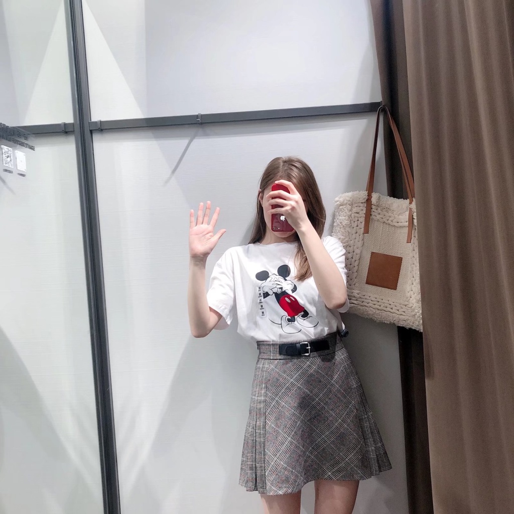 ZARA Áo Khoác Blazer Họa Tiết Sọc Caro Phong Cách Retro2761044061Chân Váy Xếp Ly Lưng Cao Phối Áo Thun Thời Trang Nữ Sành Điệu