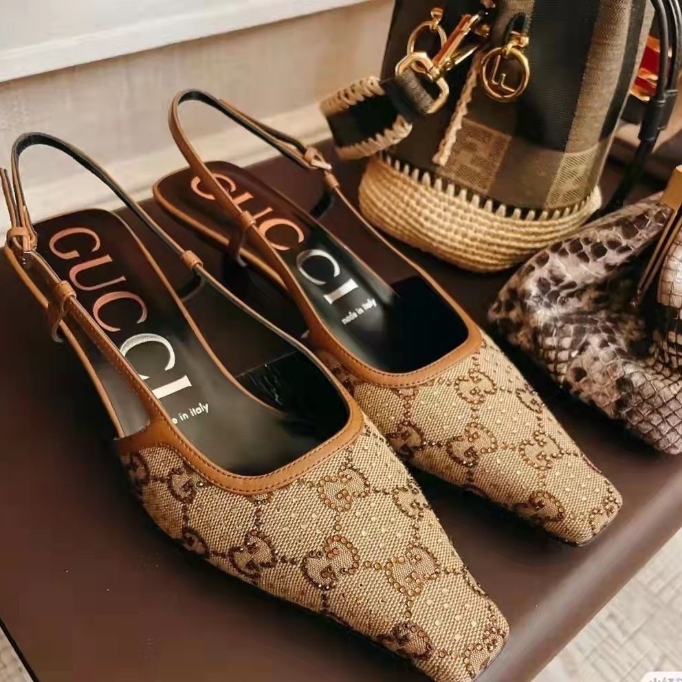 Giày Sandal Hở Ngón Gót Thấp Hở Ngón 23 Mẫu Phong Cách Mới Cho Nữ
