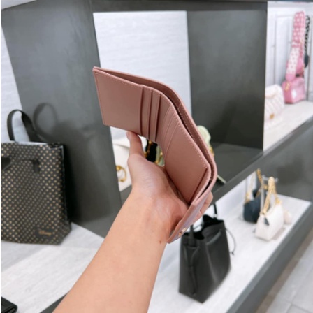 Ví Ngắn Dạng Phong Thư Thời Trang Cnk Marlowe 11200017