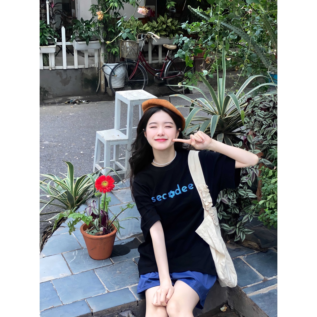 Áo thun nữ logo Secodee form rộng | Codee Tee | Secodee