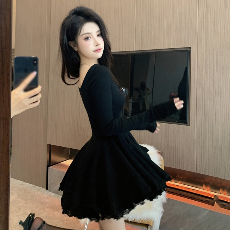 Đầm Mini Tay Dài Cổ Vuông Phối Ren Kiểu Hàn Quốc Dễ Thương