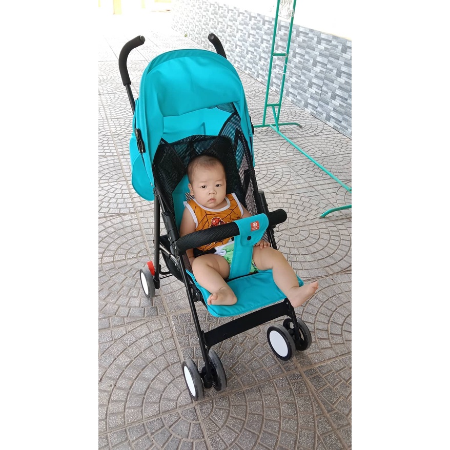 Xe đẩy sơ sinh gấp gọn 3 tư thế nằm ,ngả và ngồi cho bé