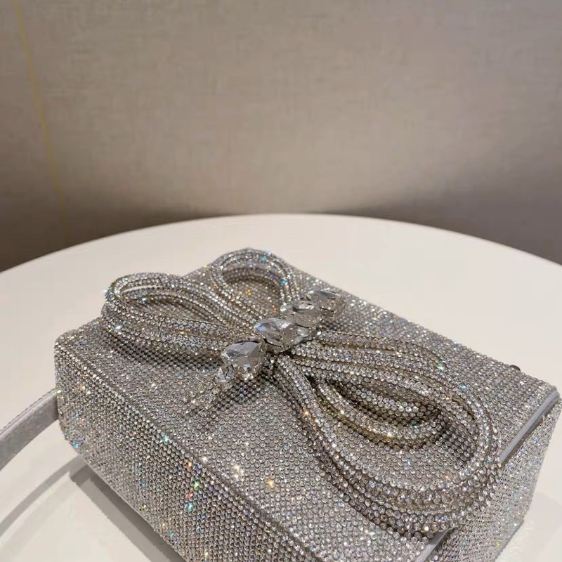 ORDER 🌸 Túi bling hộp vuông nơ full đá 16cm cầm tay hoặc đeo dây xích