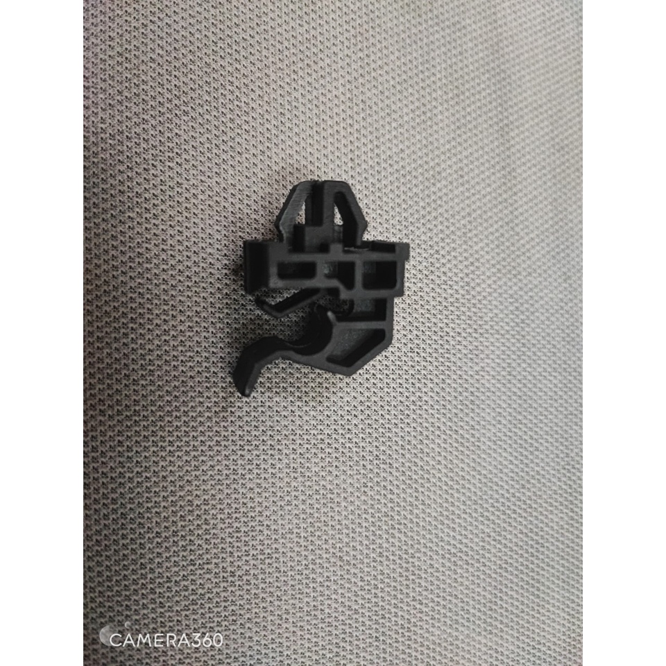 Nhựa cài thanh chống capo xe I10, I20, I30