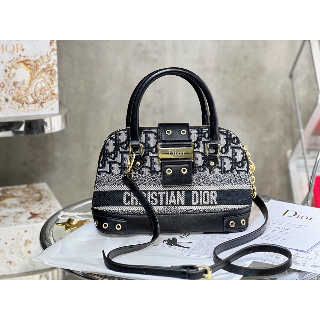 Túi Christian Dior - Size 25cm - Hàng fullbox - Hàng cực đẹp - Giá rẻ - Free ship - Đảm bảo chất lượng