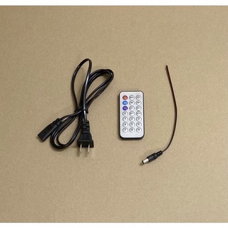 Loa CROWN 4 hỗ trợ USB, có bluetooth.