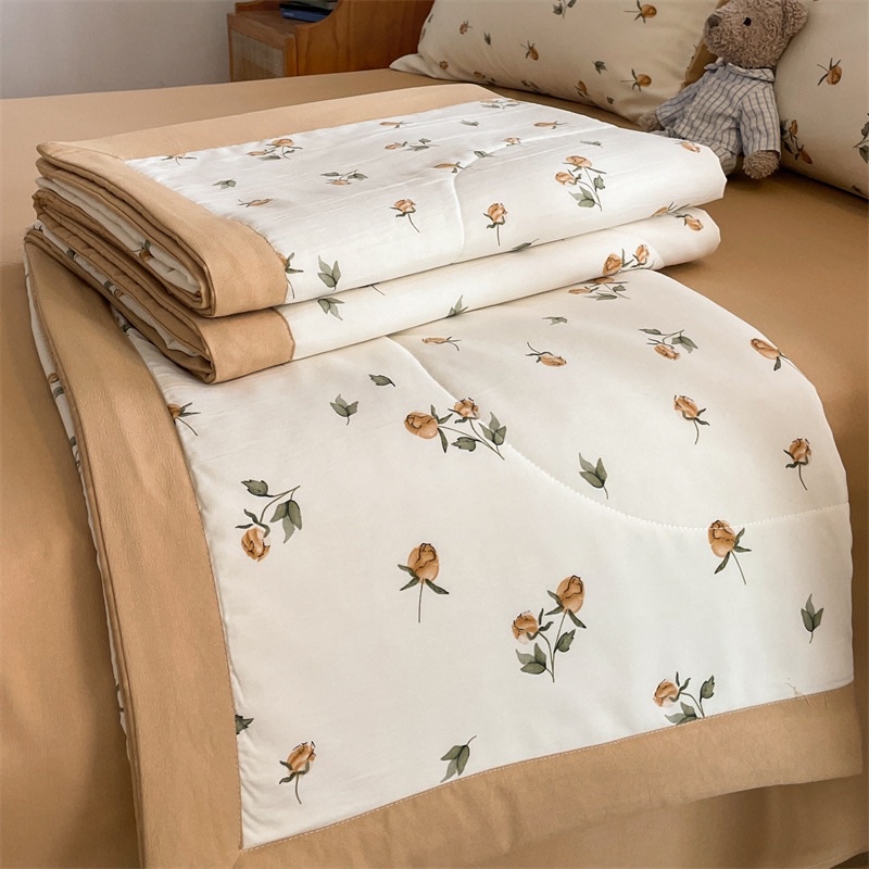 Chăn chần hè thu Cotton Đũi Cao Cấp 2mx2m3 hoạ tiết Hoa Cỏ nhẹ nhàng xinh xắn mẫu 2023( không bao gồm ga và 2 vỏ gối )