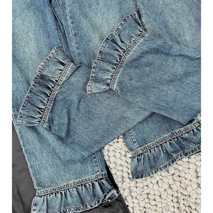 Quần jeans chân bèo