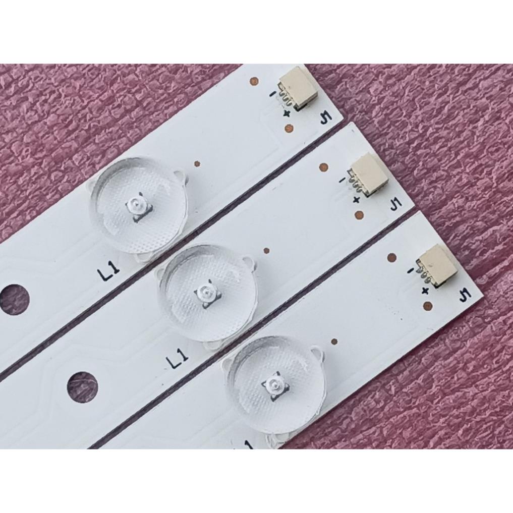 THANH LED TIVI PANASONIC 32D410T 32A400V 32FS500B 32DS500 . MỚI 100% BỘ 3 THANH, MỖI THANH 7 BÓNG 3V DÀI 60,9cm