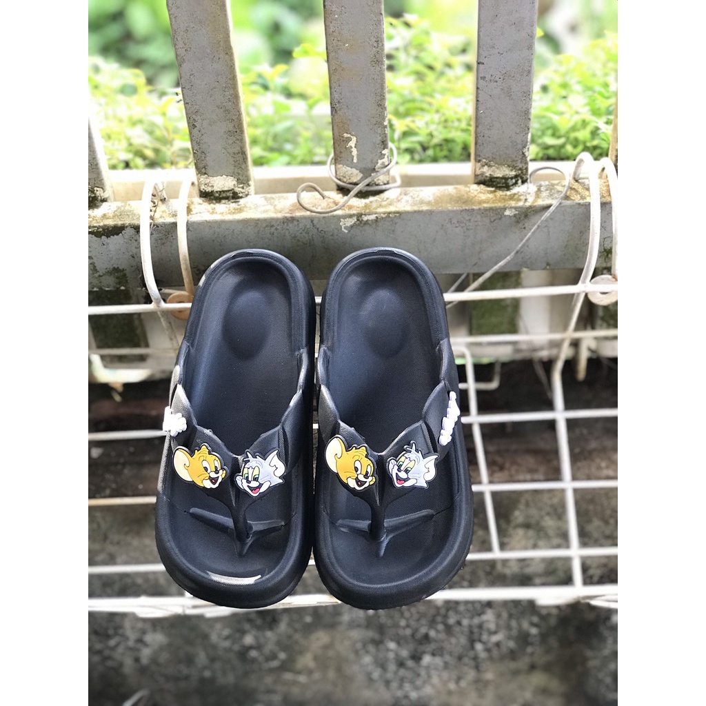 DÉP KẸP NGÓN GẮN STICKER