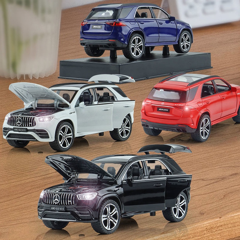 Mô Hình Xe Hơi Benz GLE 63 Tỉ Lệ 1: 32 Bằng Hợp Kim Có Đèn Và Nhạc Độc Đáo Sống Động