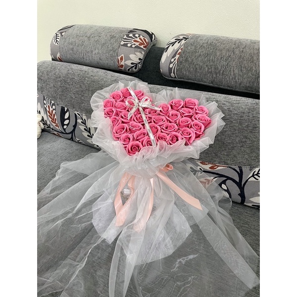 BÓ HOA TRÁI TIM HỒNG DÂU 35 BÔNG VẢI VOAN