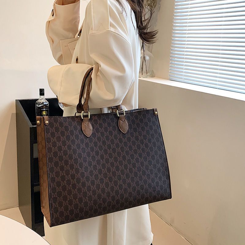 INS style goddess portable tote bag large capacity bag women's 2023 new messenger bag