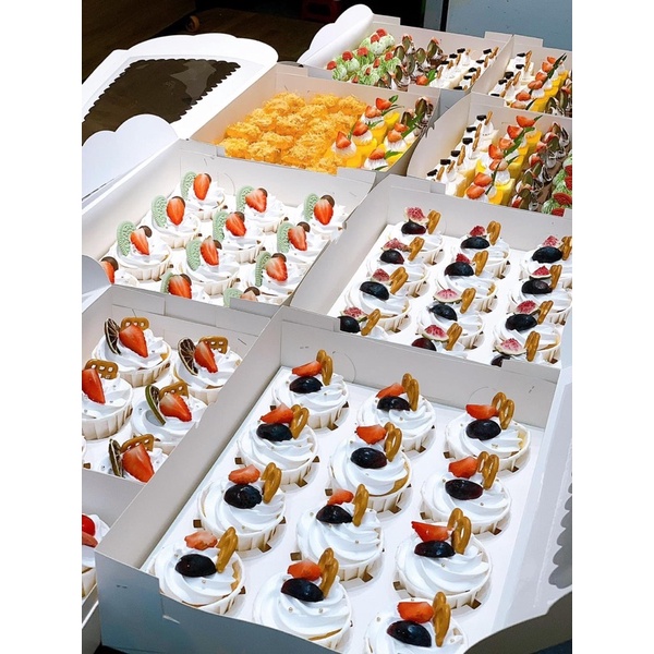 Combo 10 hộp cupcake 4-6-9-12 bánh