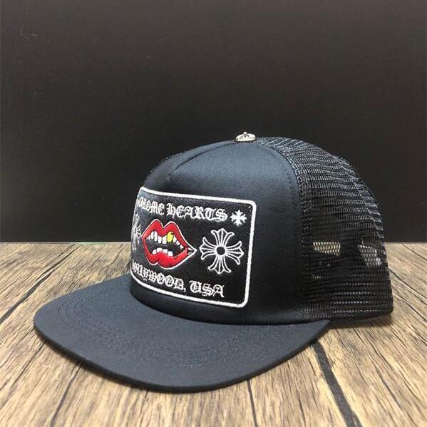 Nón Lưỡi Trai Hình Đôi Môi Đỏ Phiên Bản Chlo Cho Nam Và Nữ