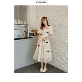 Đầm voan chifon tay ngắn màu trắng họa tiết đính nơ đen , dáng mini xòe có chiết eo , thời trang bánh bèo dễ thương