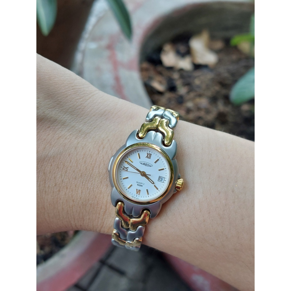 Đồng hồ Thuỵ Sĩ nữ Aureole chạy pin hàng Si