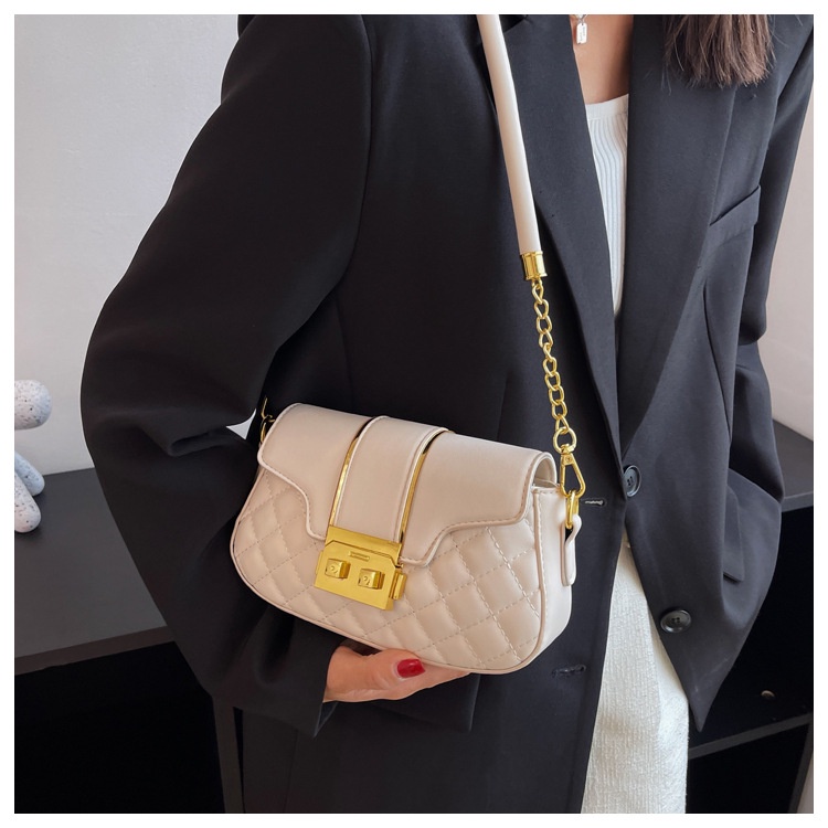 Túi xách nữ Quảng Châu đeo vai, đeo chéo khóa bấm phong cách trẻ trung