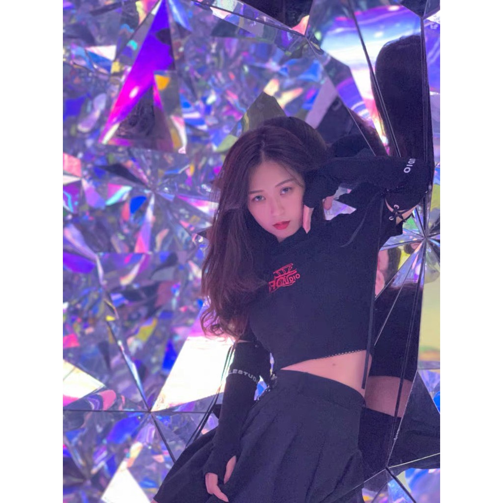 ORDER_áo croptop body đan dây xỏ tay 2in1 ITZY Lia