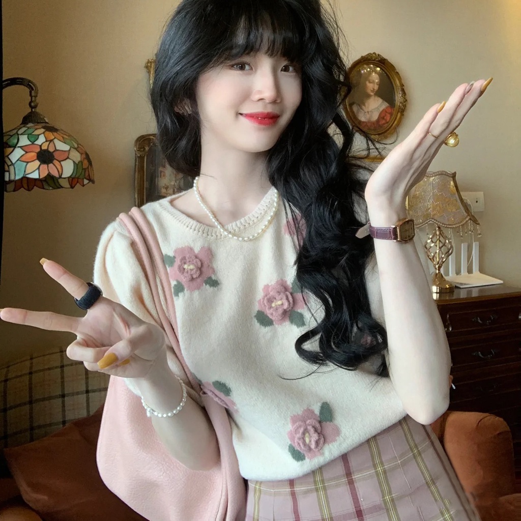 Áo Sweater Chui Đầu Ba Chiều Tay Ngắn Màu Trắng Trà Hoa Hồng Phong Cách Hong Kong Thời Trang Mùa Xuân Mới