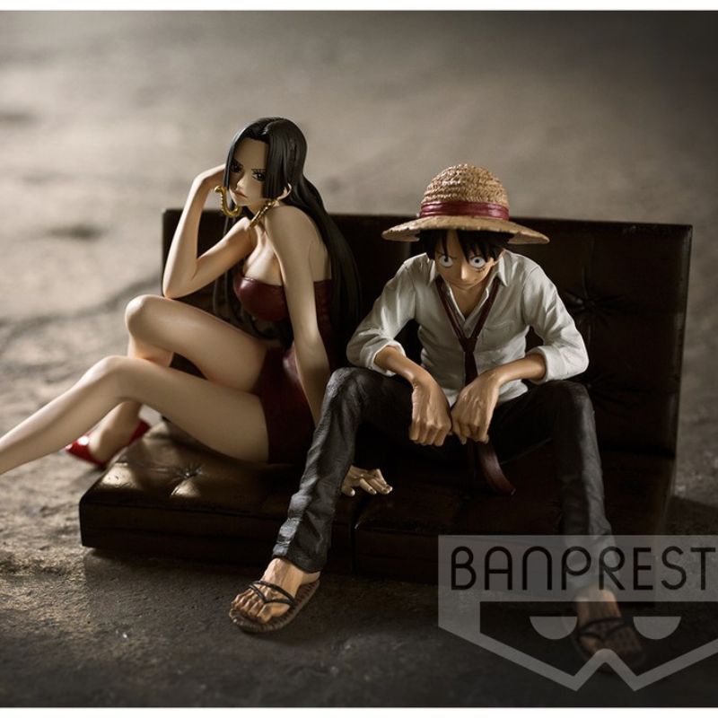 Mô Hình One Piece - Mô Hình Luffy và Boa Ngồi Ghế 11cm (nobox)