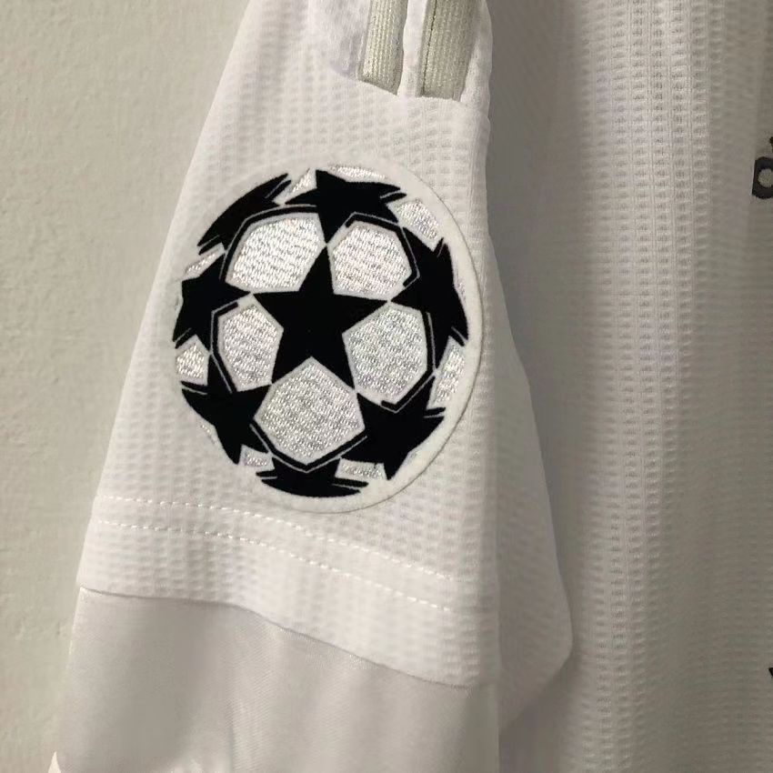 Áo Thun Tay Ngắn Và Áo Ngắn Real Madrid 15 / 16 Cho Ronaldo