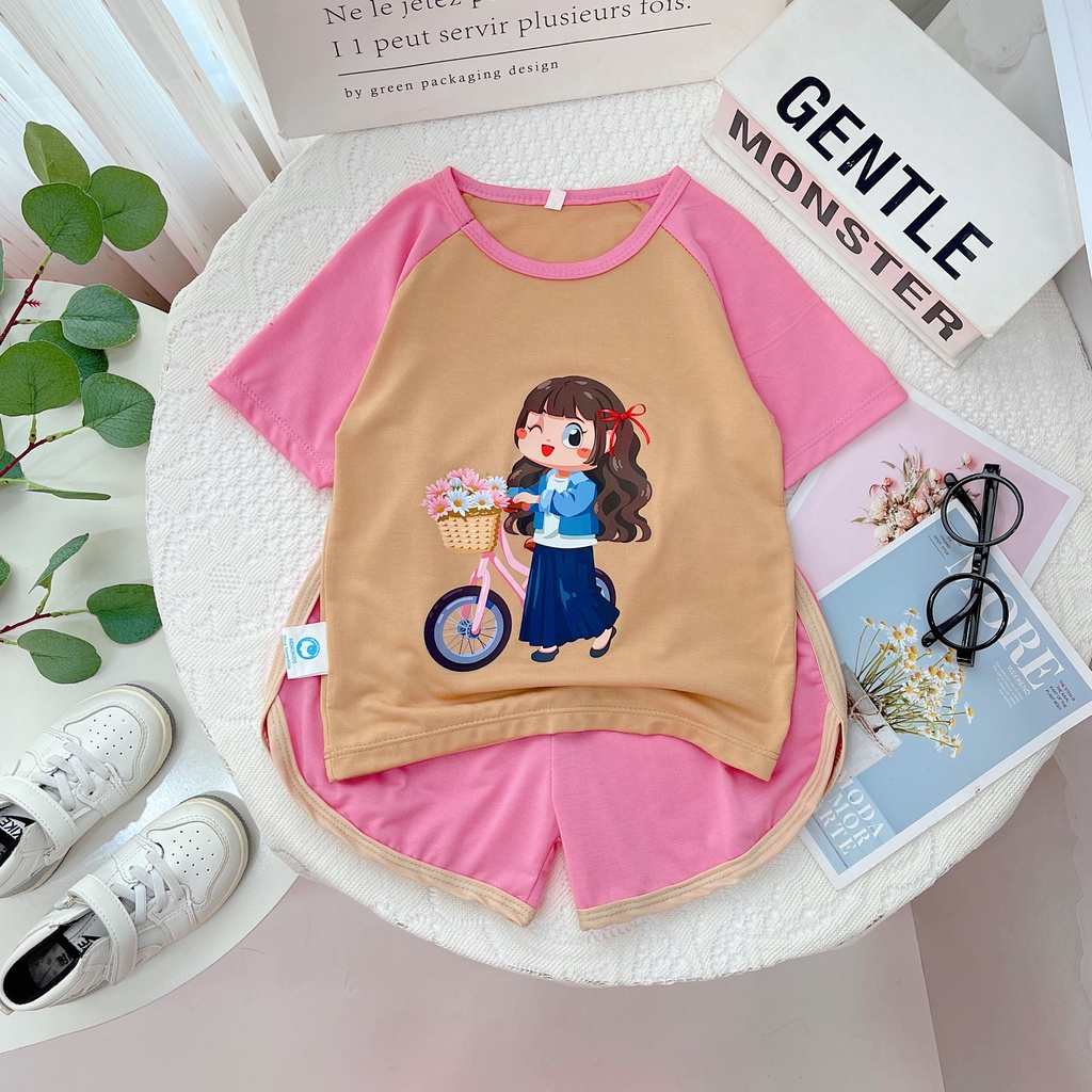 Bộ đồ bé gái-in BÉ GÁI XE ĐẠP-,chất vải thun co giãn 4 chiều từ 10kg đến 25kg-4BAO