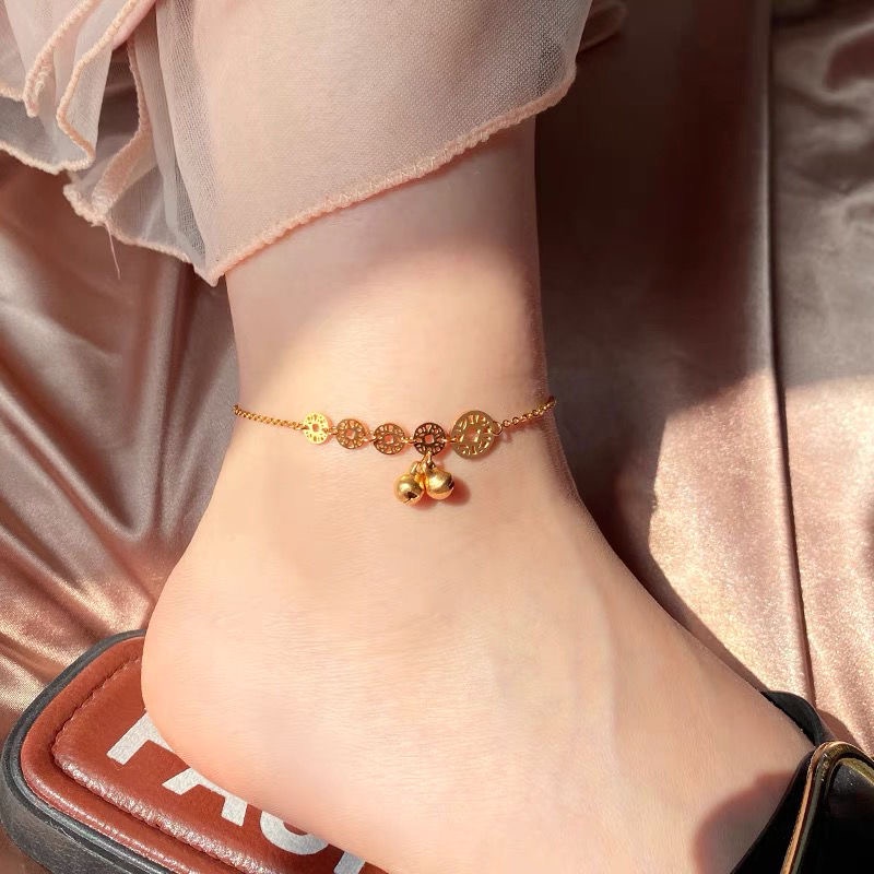 Lắc Chân Thép Titan Mạ Vàng 18K Mặt Trời B3020