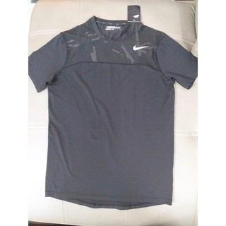 Áo thun thể thao nam size S