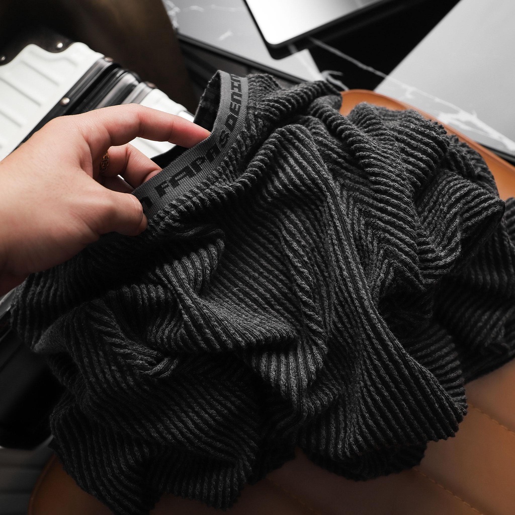 Áo Thun Tay Dài Nam Claus Trơn Phối Tay Áo Mới Lạ Chất Vải Len Mịn Thoáng Phong Cách Lịch Sự Form Regular - FAPAS