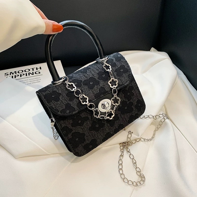 Túi đeo chéo họa tiết hoa Butterfly