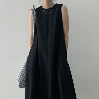 Đầm nữ dáng dài oversize hở vai