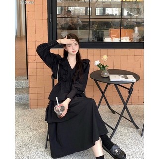 ĐẦM MAXI TẦNG CỔ V