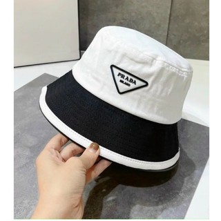Nón vành bucket Pra-da sanh chảnh thời trang