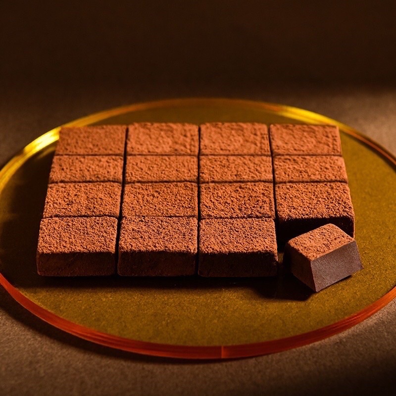 Socola nama tươi deal  - hộp 408g socola các vị hoa quả