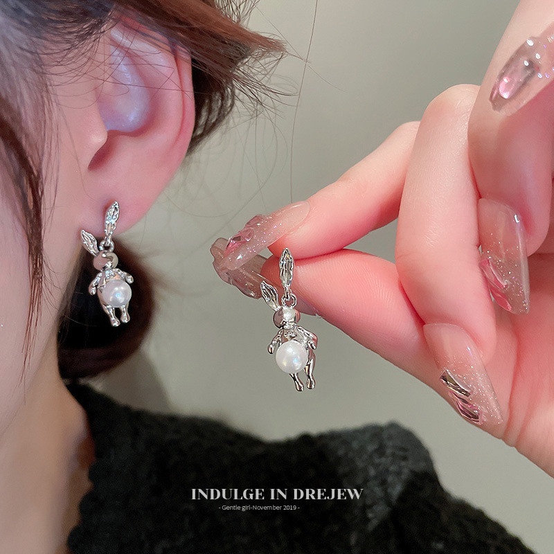 Bông Tai Hình Thỏ Và Ánh Trăng Dễ Thương Thời Trang Cho Nữ