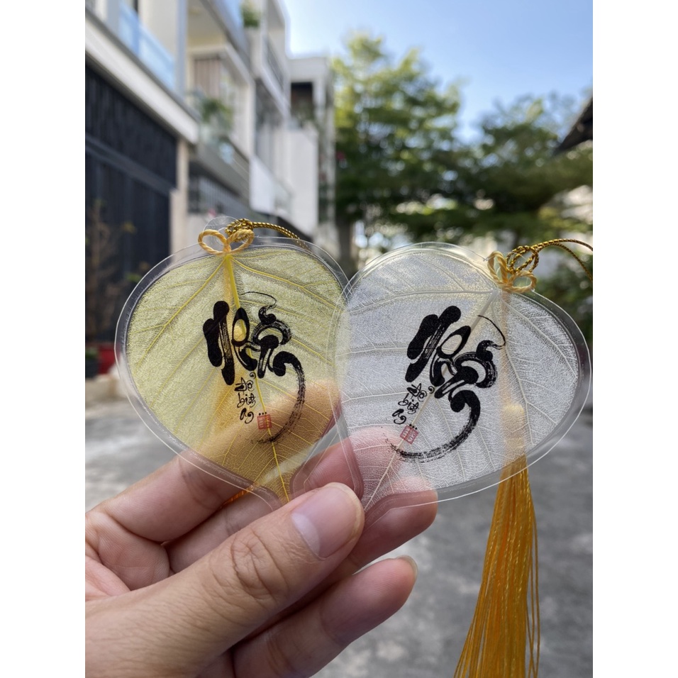 - Lá bồ đề in chữ Thư Pháp - Món quà mang đến May Mắn, Bình an - Kích cỡ 6x9cm